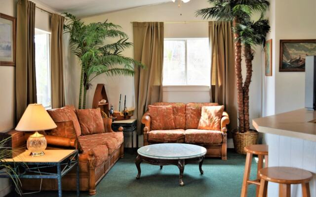 Beach House - Two Bedroom Home