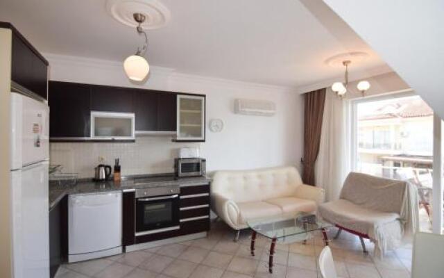 Sunset Beach Club Aqualettings Lighthouse 33