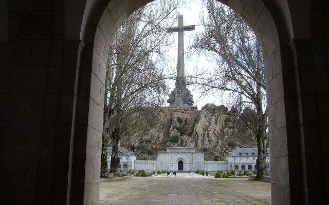 Hospedería Santa Cruz