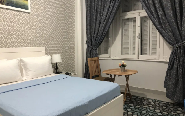 Columbia Hotel