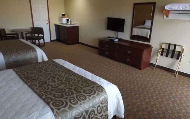 GuestHouse Inn & Suites Montesano