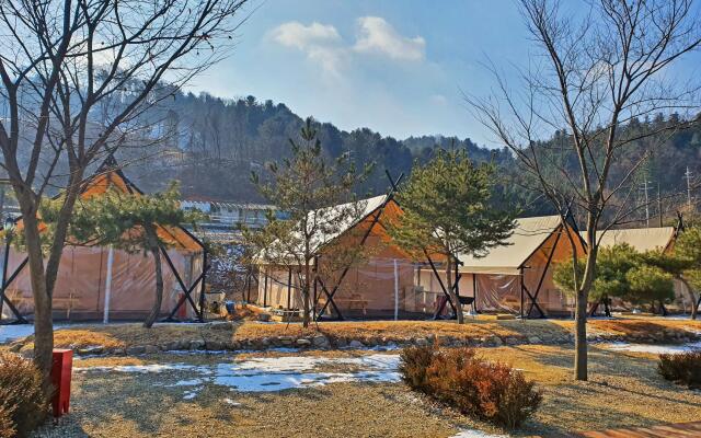 Yangpyeong Nosanpalgyung Glamping
