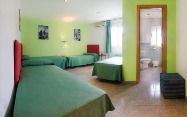 Hostal Apolo Trece