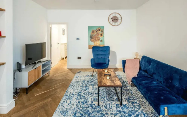 Stylish 3B Fulham Flat Garden near Thames & Tube