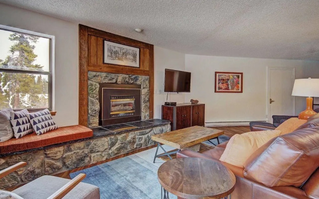 Tyra Summit A2E - 2 Br Condo