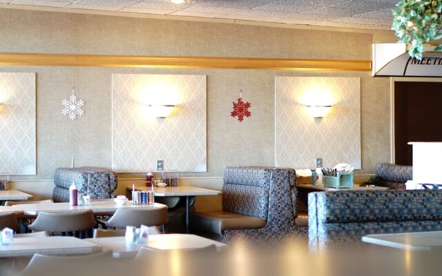 The Ritz Cafe and Motor Inn