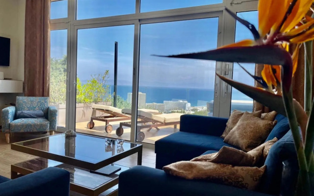 FlyViewFlatsGOLD PrivateHotTub with SeaView