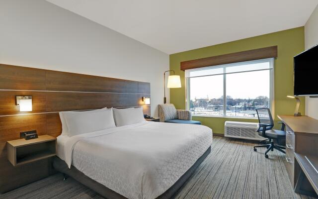 Holiday Inn Express & Suites Collingwood, an IHG Hotel