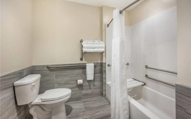 Radisson Hotel Pendleton Airport