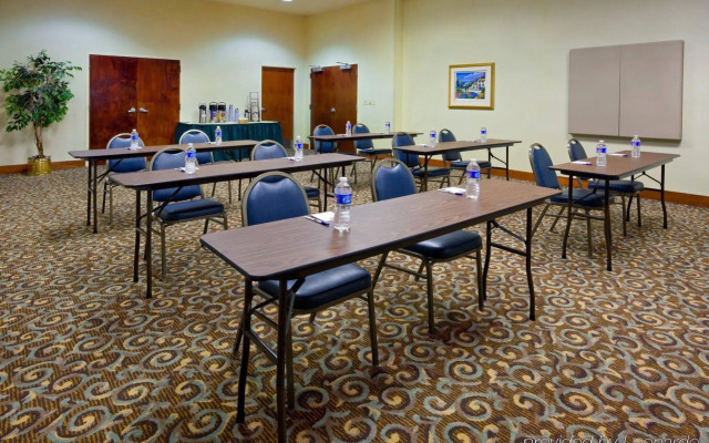 Best Western Plus Wilkes Barre-Scranton Airport Hotel