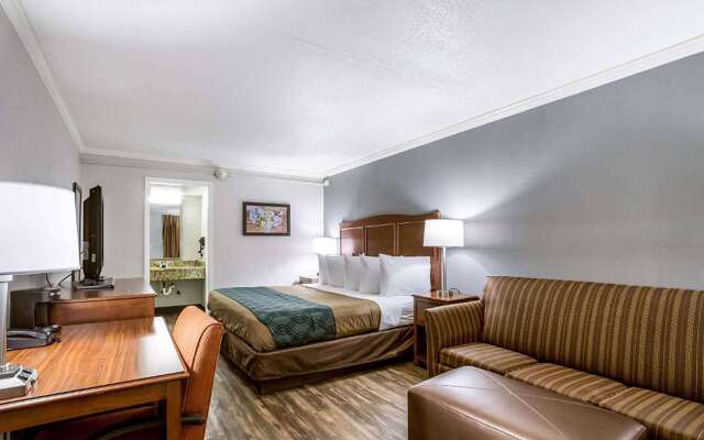 Travelodge by Wyndham Canton/Livonia Area, MI