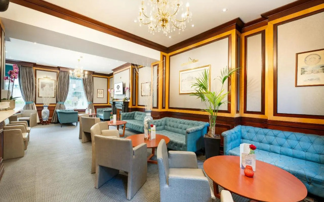 Gem Langham Court Hotel