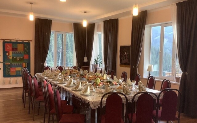 Dinar Sky Hotel
