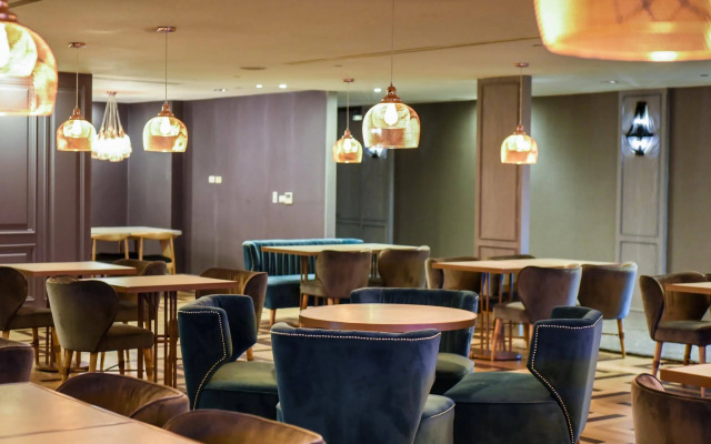 FX Hotel Tainan MinSheng Road Branch