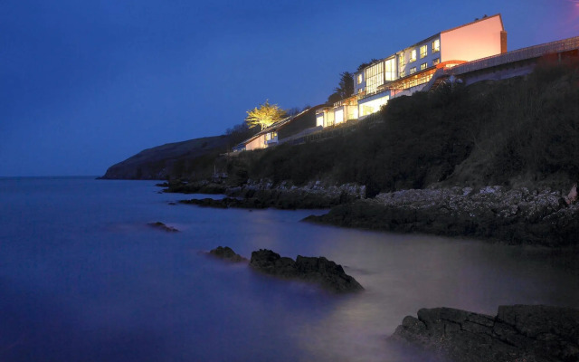 Cliff House Hotel