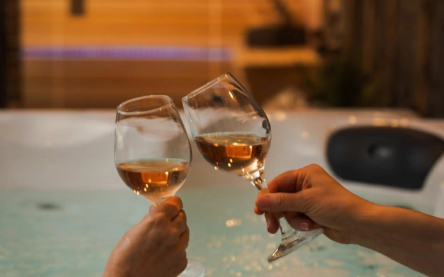 The White Horse Apartment 1