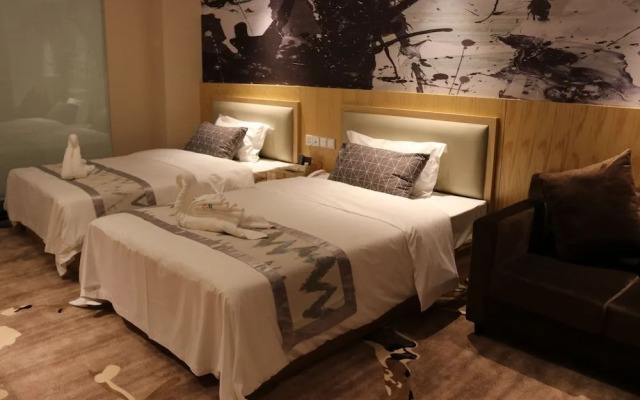 St. Moritz Business Hotel