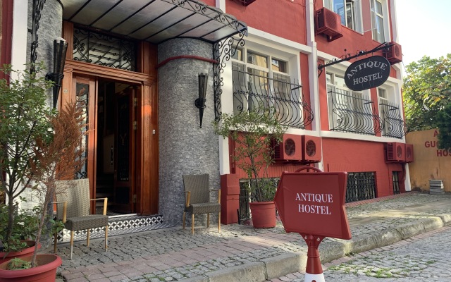 Antique Hostel & Guesthouse