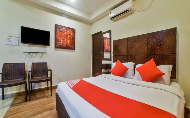 OYO 30329 Tsk The Golden Nest Deluxe