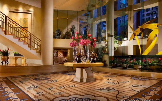 Omni Los Angeles  at California Plaza
