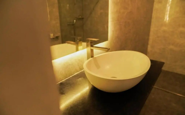 Dancenter Luxury Retreat Angeles City