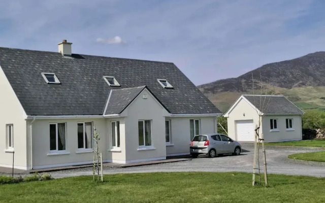 Villa Daffodil - Sleeps 2 & Stunning Seaside Views