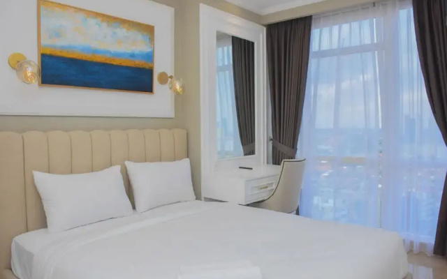 Modern And Comfy 2Br At Menteng Park Apartment
