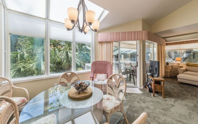 Barrington Park 706 by Vtrips