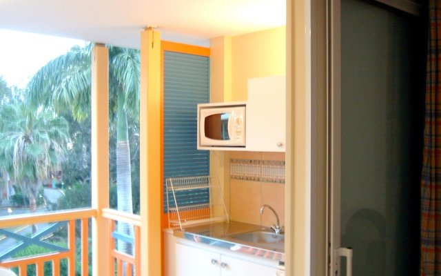 Studio in Sainte-anne, With Furnished Garden and Wifi - 100 m From the