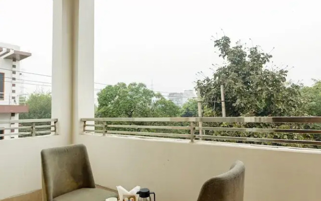 Aadat Hotel Subhash Chowk Gurgaon