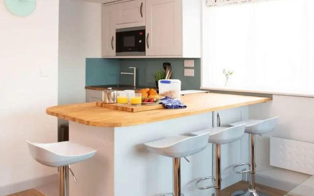 Stylish Cosy Annexe in Pretty Sailing Village