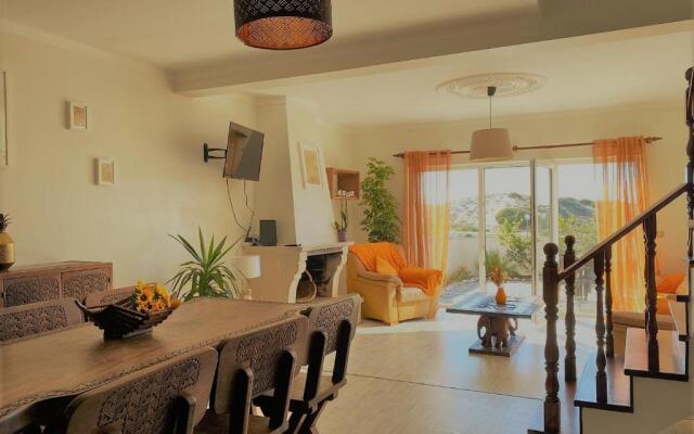 Superb Villa in Baleal w/ Patio, parking & 5 BRs