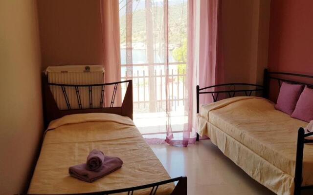 Niki "s apartment