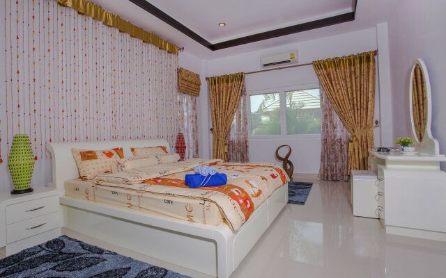 Thammachat P3 Victoria Villa 3 Beds