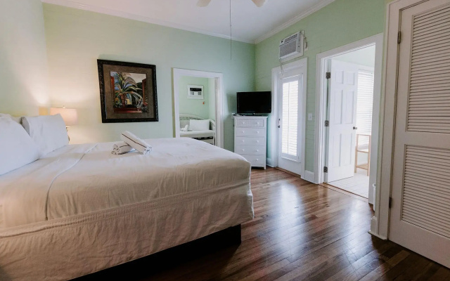Amsterdam's Curry Mansion Inn