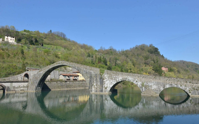 Villa Lucchesi