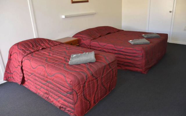 Charleville Waltzing Matilda Motor Inn