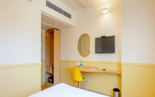 Bloom Hotel - HITEC City