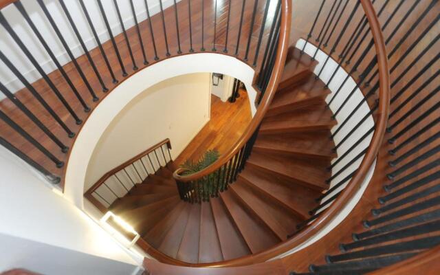 Ficus Suite Apartment