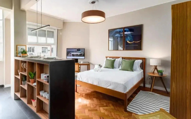 Quarto no Posto 6 em Copacabana