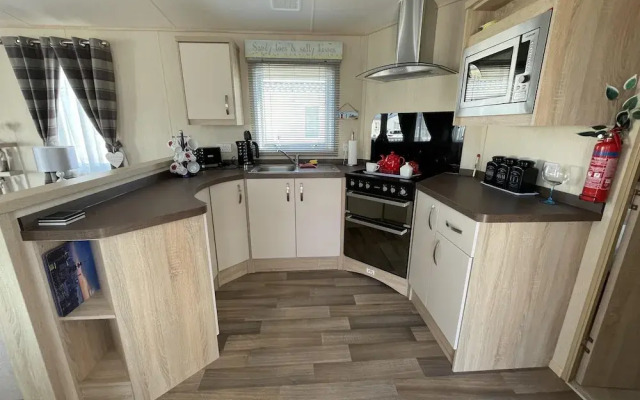 Laineys Haven Caravan at Silversands
