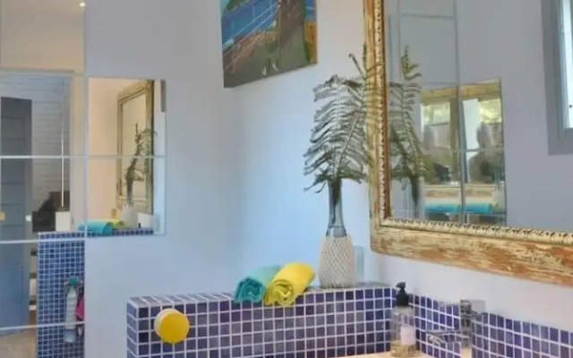 Unique Modern Villa with very pool