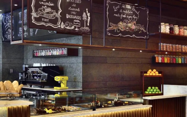 Courtyard by Marriott Gurugram Downtown