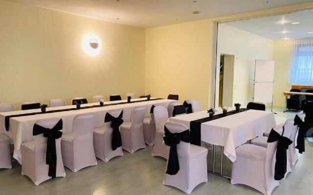 LILTON Hotel Zuffenhausen