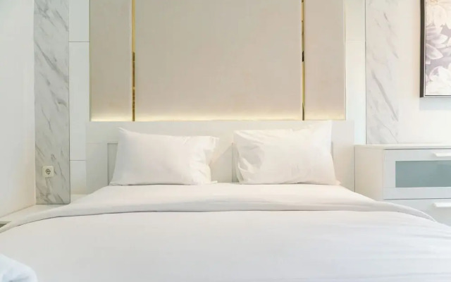 Modern Look And Nice Studio Transpark Bintaro Apartment