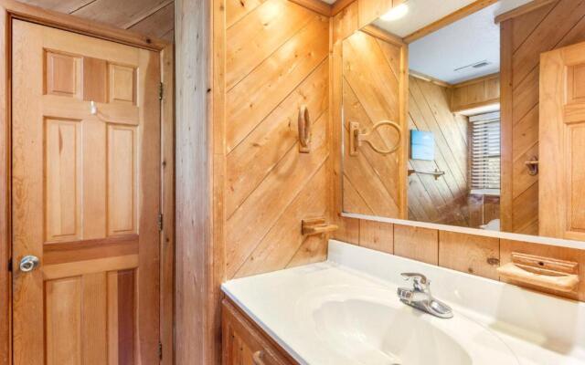 1100 - La Maison De Geezer