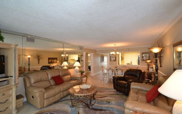 Shoreline 1065 Condo by RedAwning