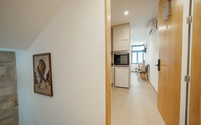 Carmo Residence Porto - S ANA by Vacationy
