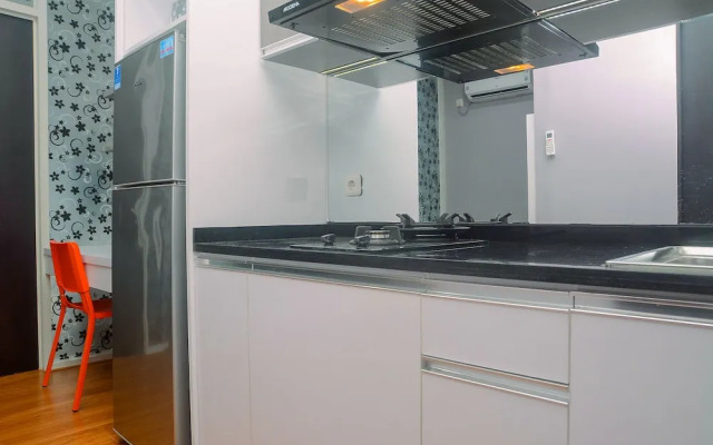 Comfy Strategic 1BR Apartment Atlanta Residence near Universitas Indonesia