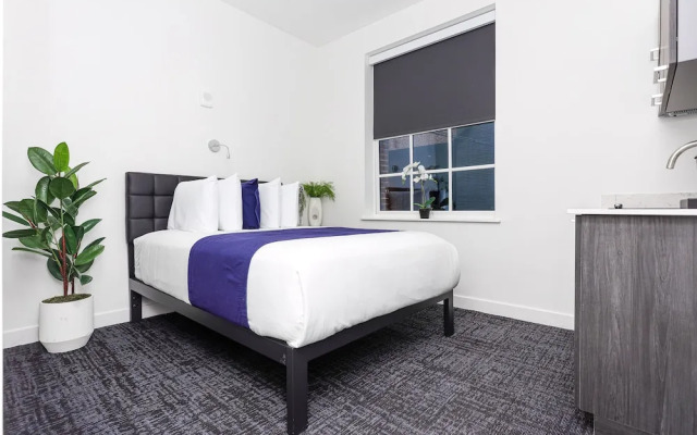 Maverick Suites at 28 Fenway